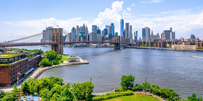 New York - Brooklyn Bridge och Downtown Manhattan